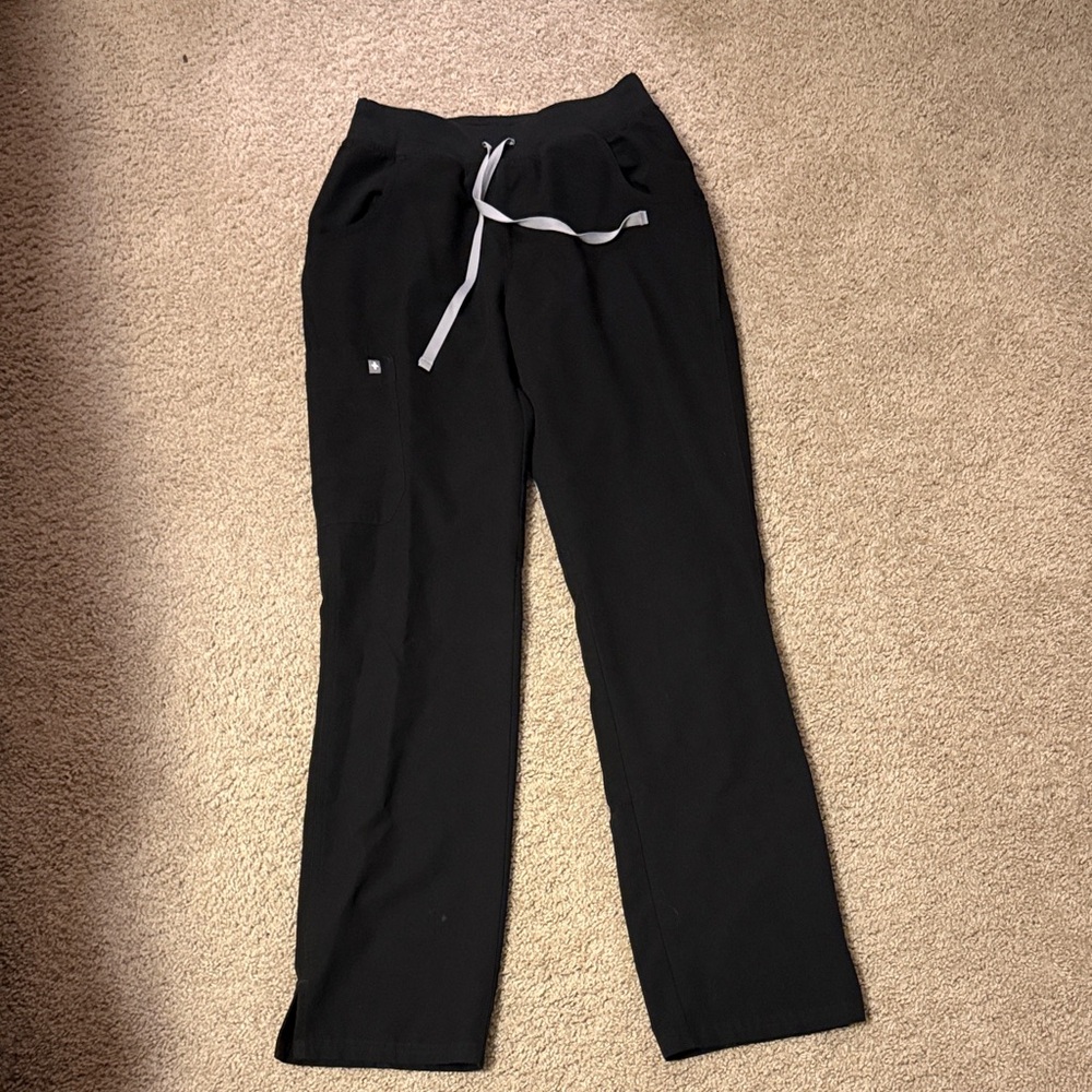 Women’s Figs Pants- size small/tall